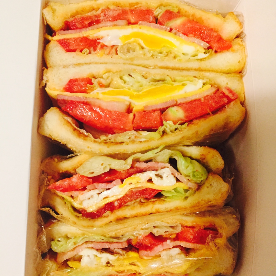 火腿芝士三明治