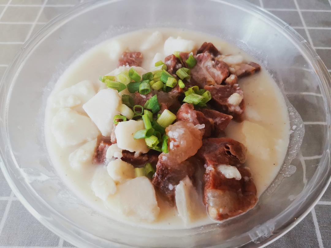 芋艿烧牛肉的做法