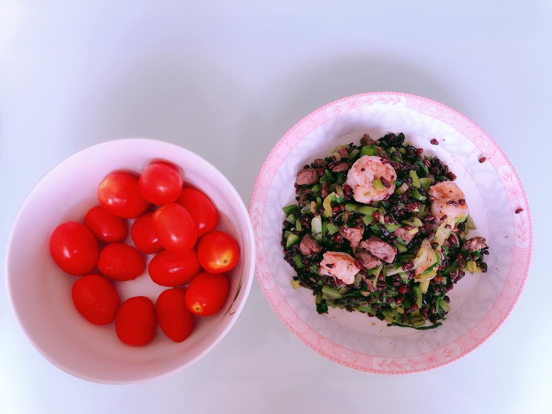 快手健康虾仁牛肉综合炒饭（附热量）的做法