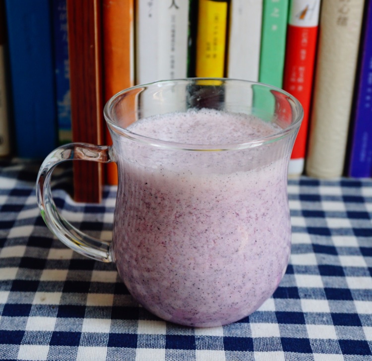 火龙果奶昔