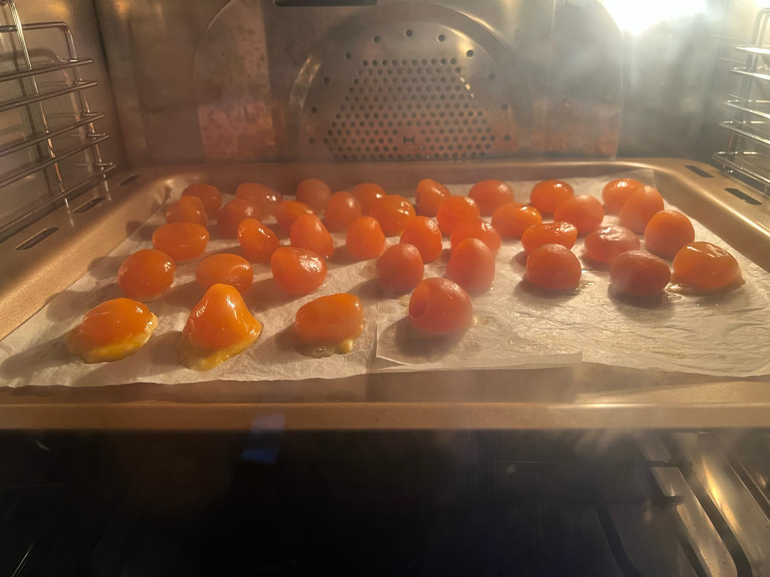 烤咸鸭蛋的做法