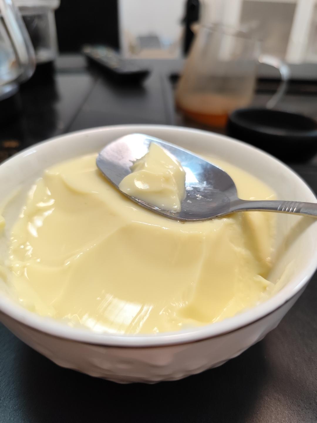 冰花炖蛋，两样食材一点技巧