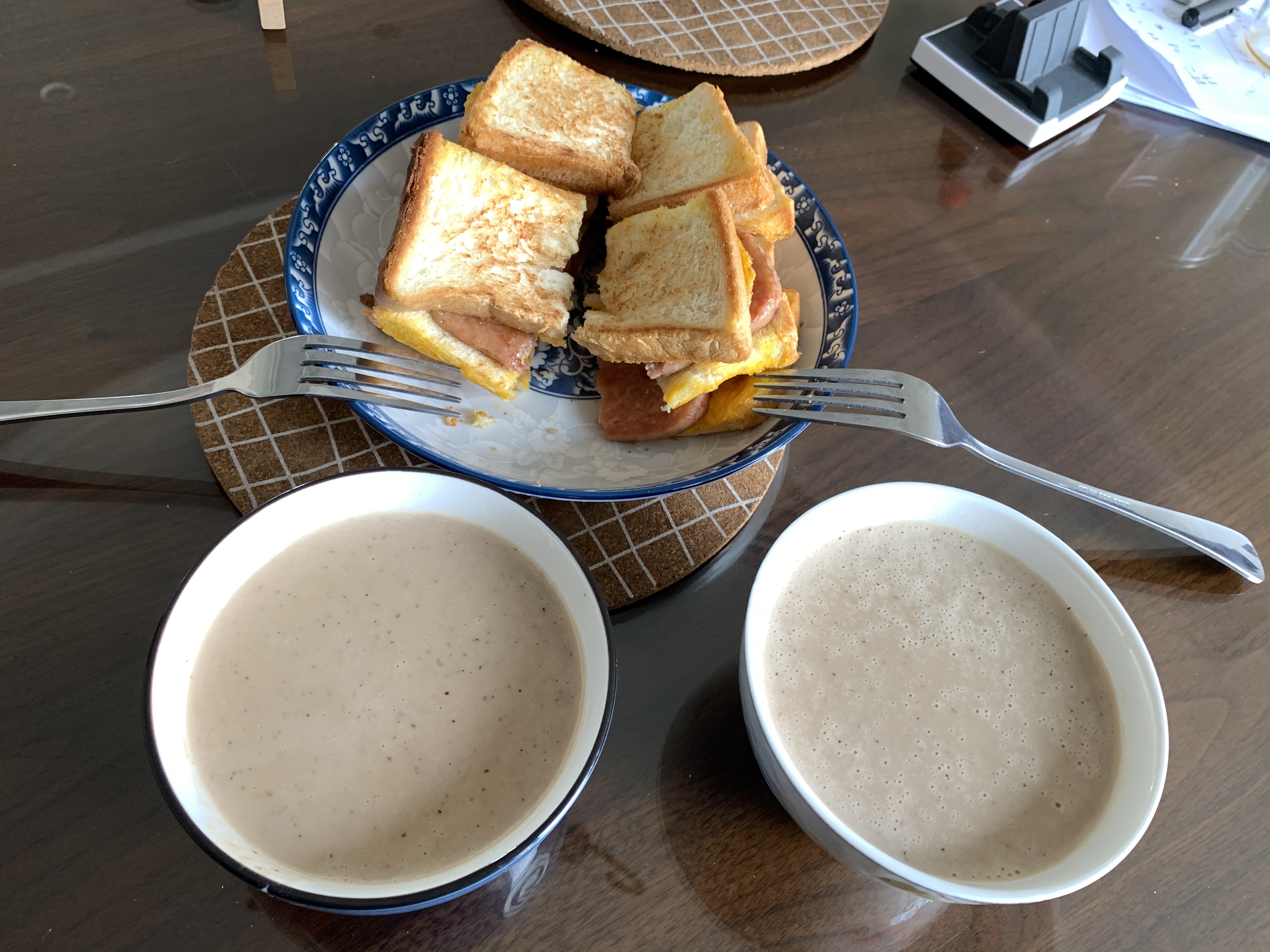 懒人早餐-黄小米糊➕三明治的做法