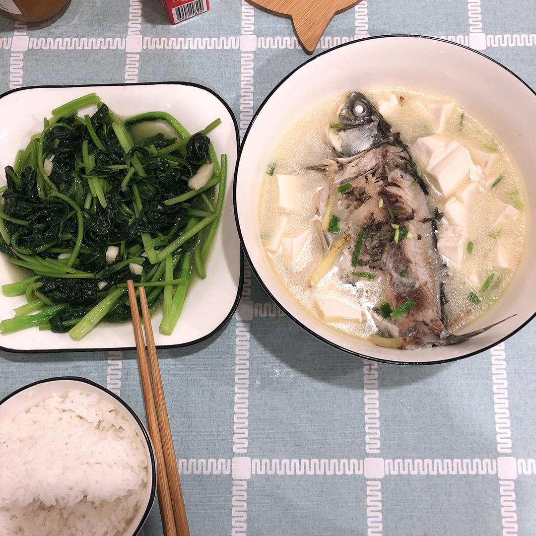 豆腐鲫鱼汤