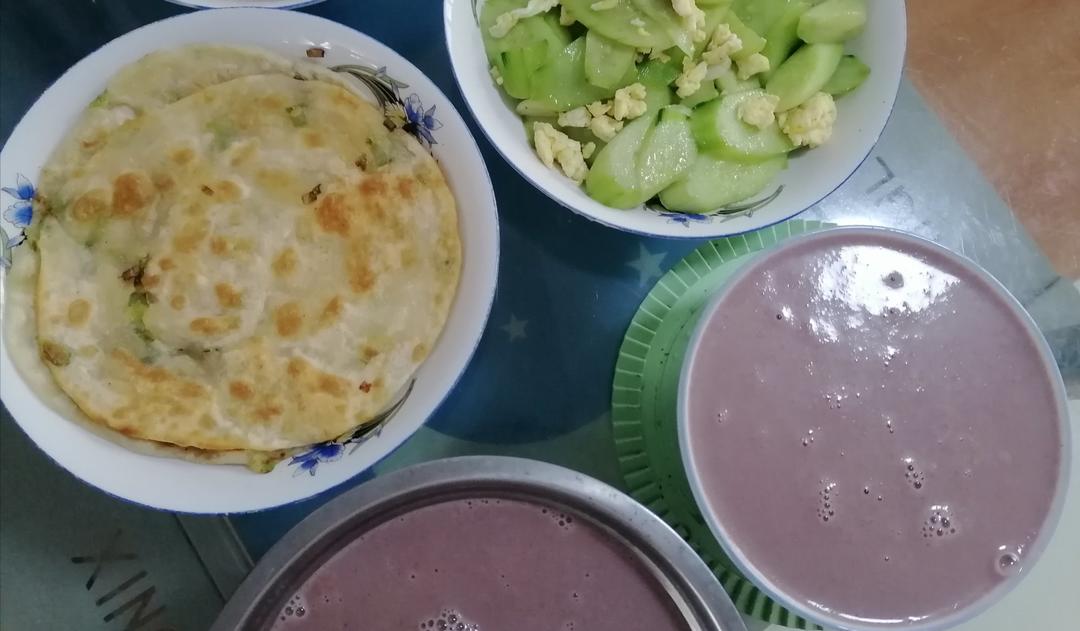 家常葱油饼 柔软多层 凉了也不硬 附细节视频详解