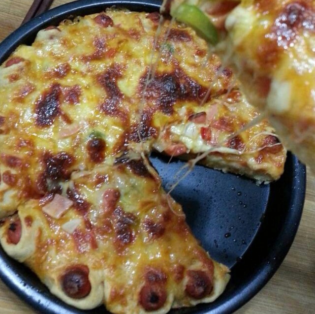 厚底鲜虾培根披萨