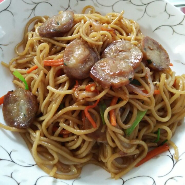 少油条条分明的炒面