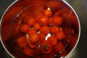 橄榄油渍番茄 Tomates confites selon Alain Ducasse的做法 步骤3