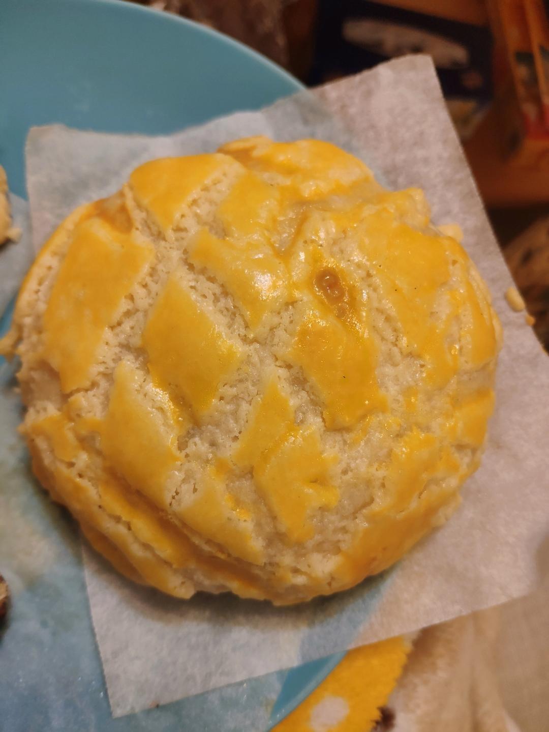 好吃到炸裂的港式菠萝包（附带制作酥皮的小视频）