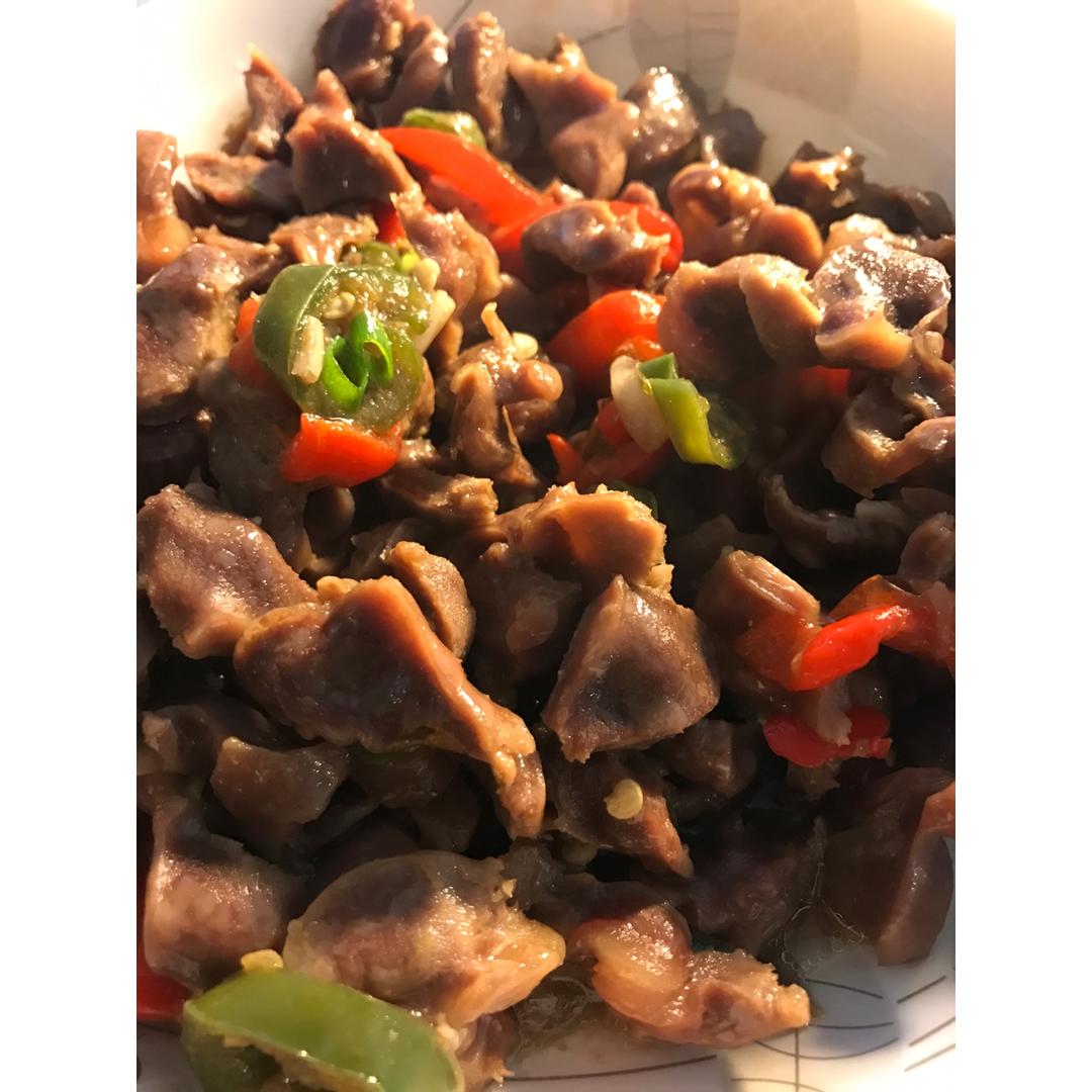 剁椒辣炒鸡胗