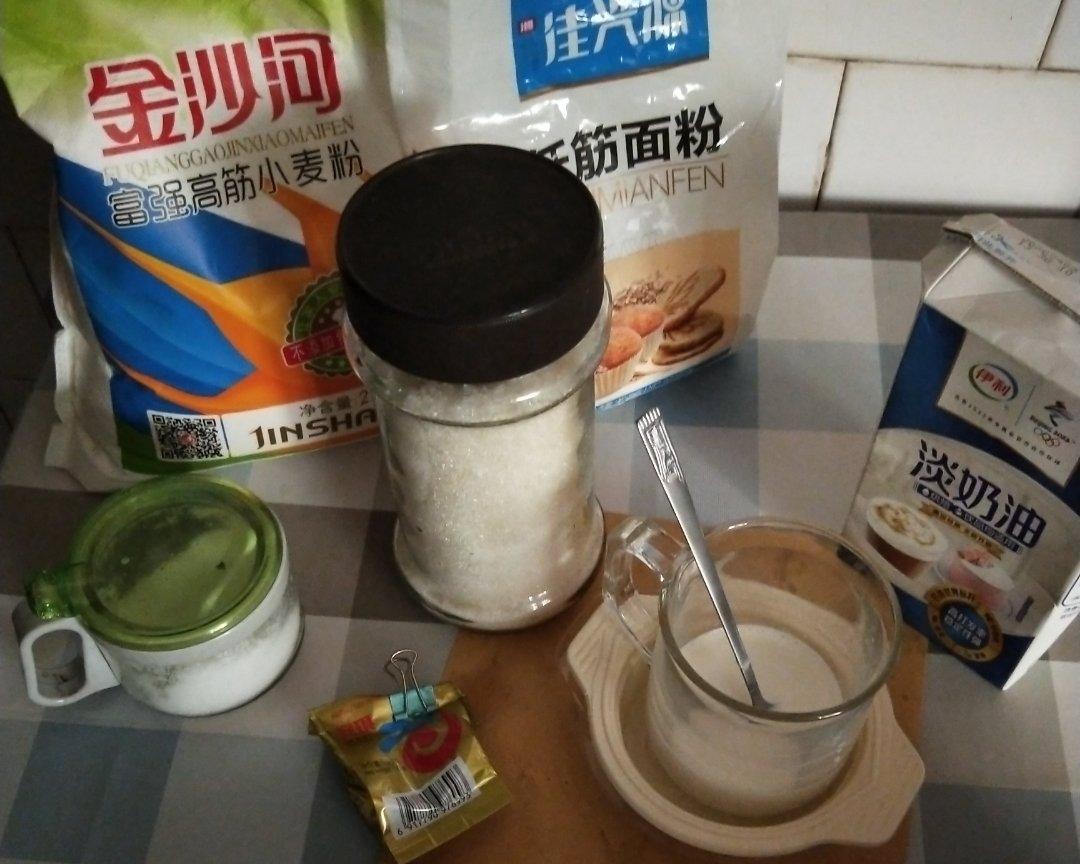 纯奶手撕吐司的做法 步骤1