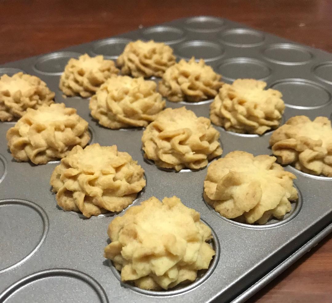 一抿即化酥到掉渣的珍妮曲奇云顶小花/烘焙视频饼干篇1