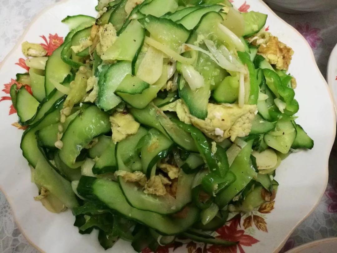 黄瓜炒鸡蛋