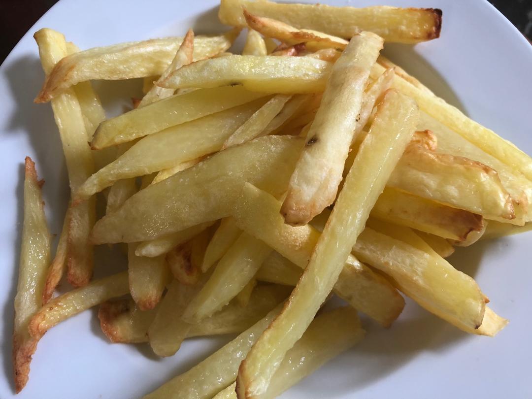 不用油也能炸出香脆好吃的薯条（空气炸锅版）