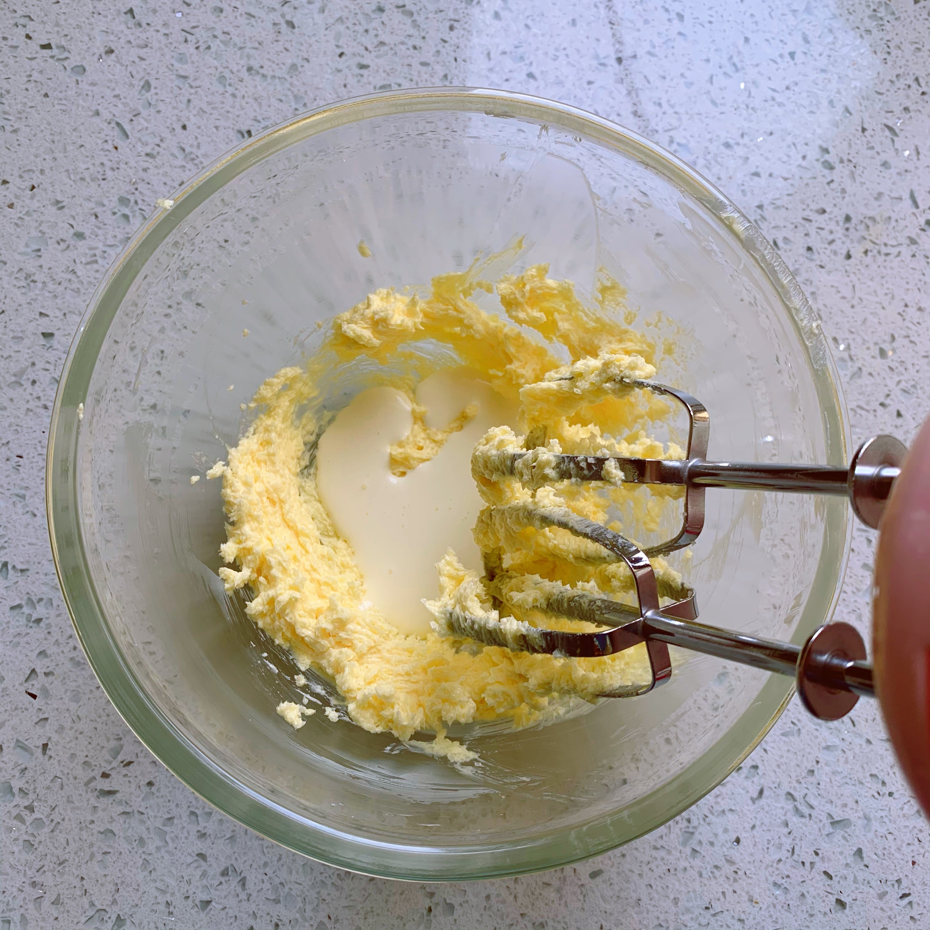 巨好吃0⃣️食材‼️酥到掉渣的淡奶油曲奇的做法 步骤3