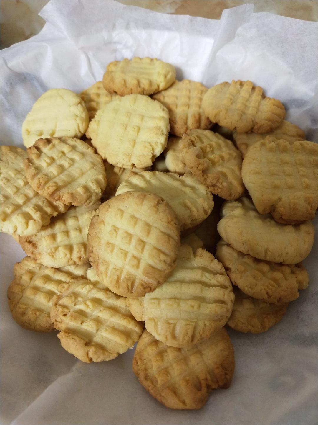 牛奶饼干
