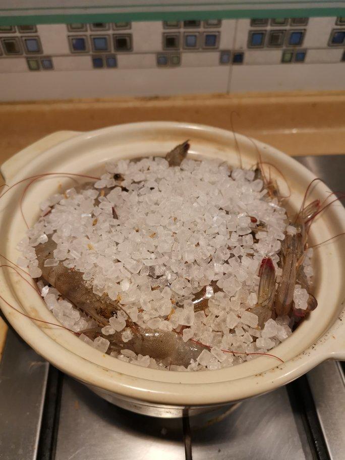 盐焗虾，花螺，鹌鹑蛋