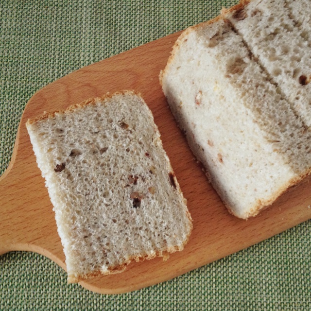 香蕉全麦果仁软欧包