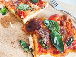 经典意大利披萨（玛格丽特和帕尔马火腿2种口味）的做法 步骤3