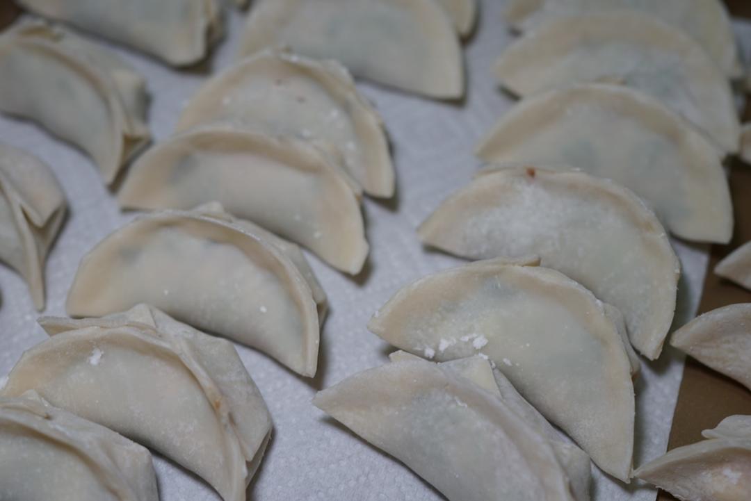 手工揉面三分钟，又韧又薄又好包的饺子皮