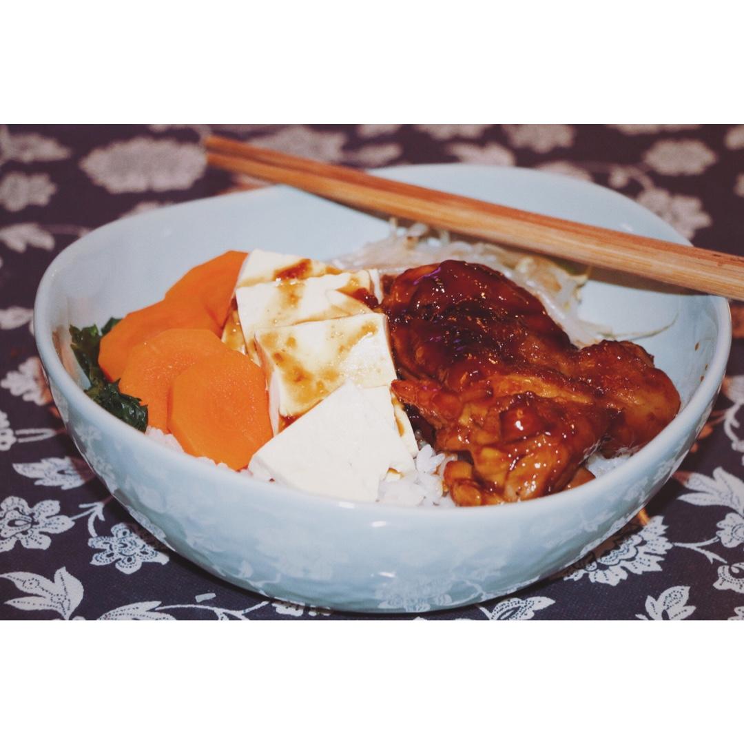 照烧鸡肉盖饭