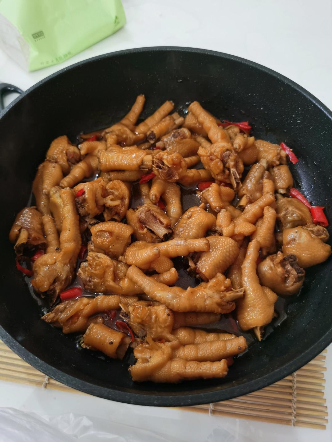 香辣烧鸡爪