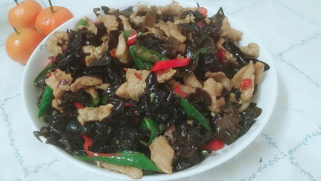 超下饭的木耳炒肉