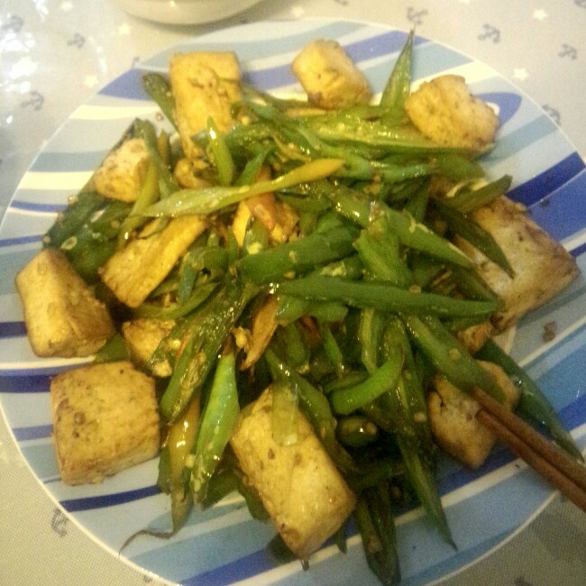 辣椒炒豆腐