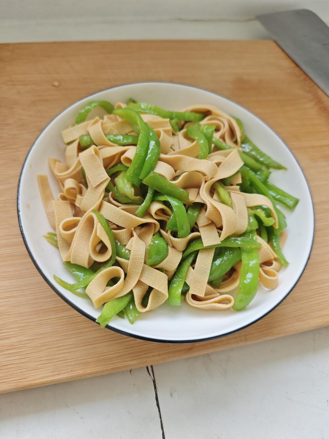 比肉还好吃的青椒炒千张