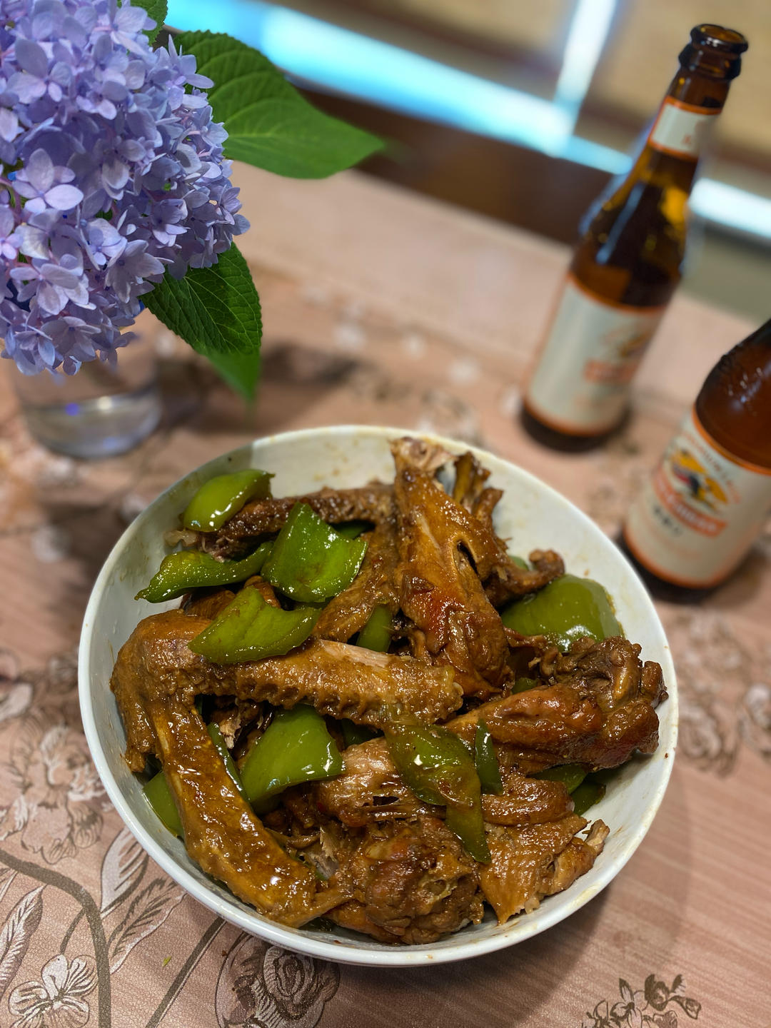 传统正宗的啤酒鸭配方和做法，鲜嫩香浓，只需炒千万不要焯水
