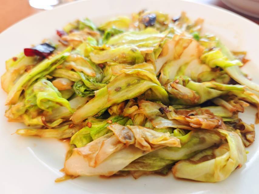 阿婆手撕包菜