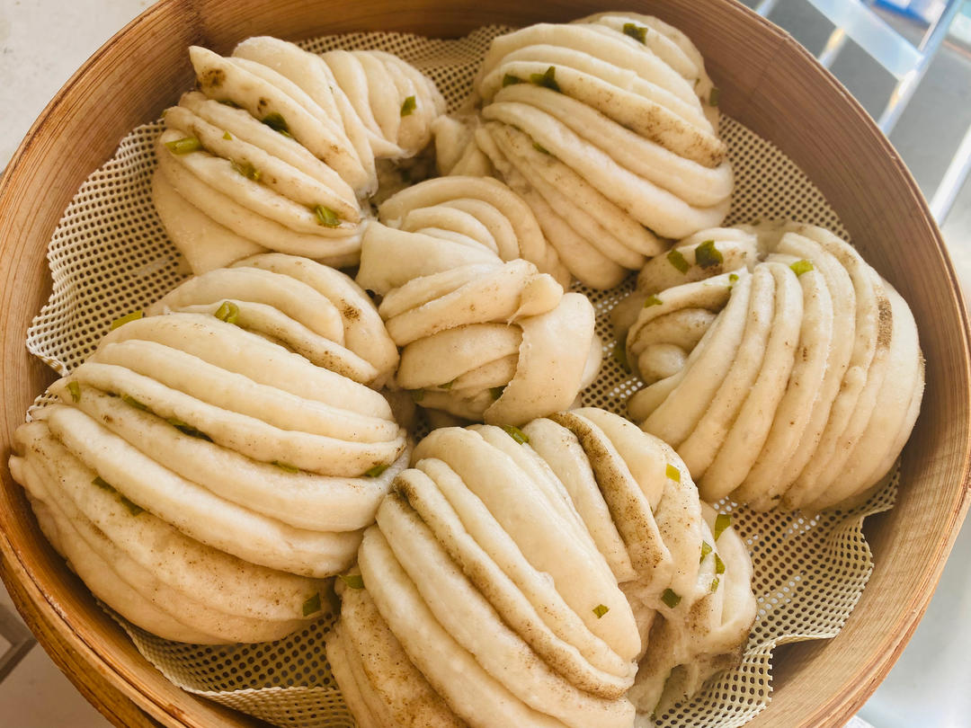 葱油花卷，一根筷子卷出漂亮的造型