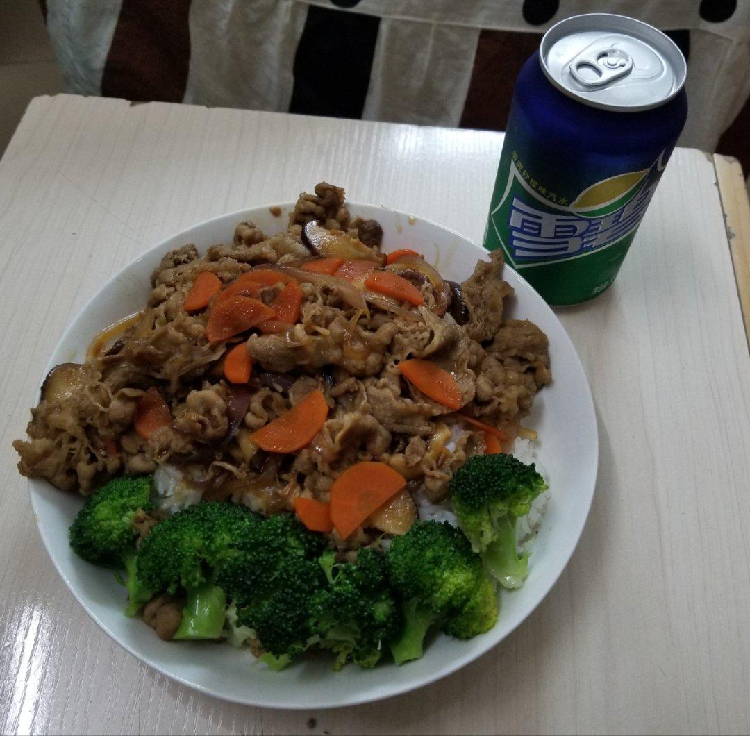 肥牛盖饭