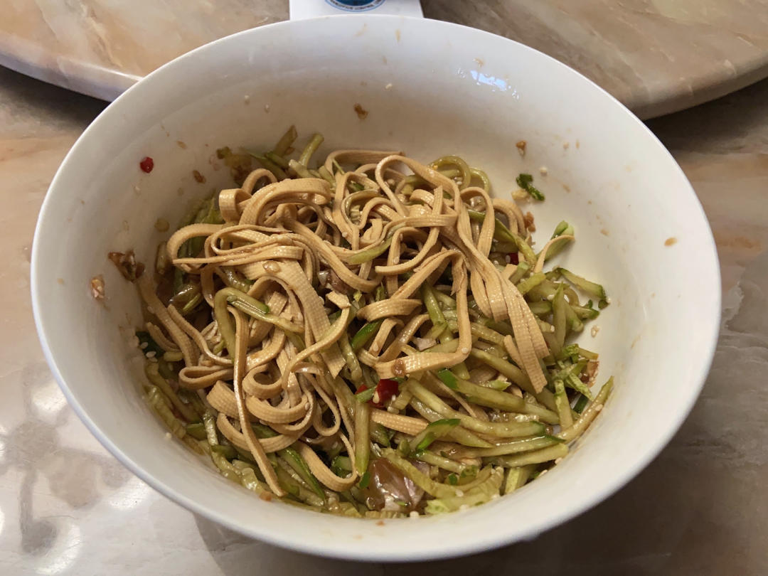 辣拌豆腐皮