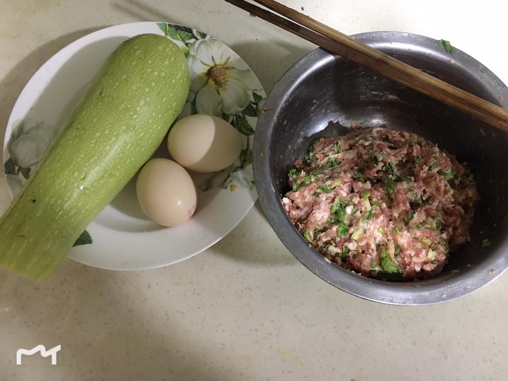 香煎西葫芦肉饼