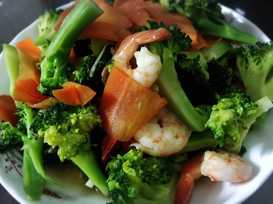 西兰花炒鲜虾仁