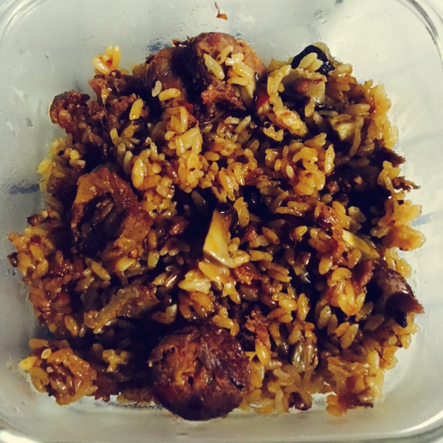 电饭锅香菇香肠饭(●´∀｀●)