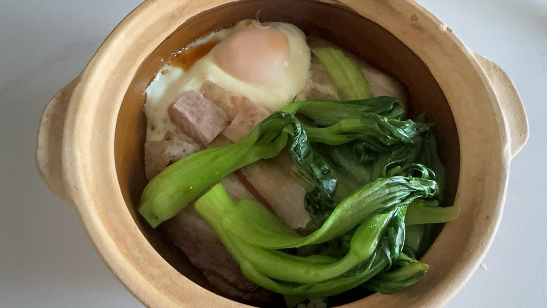 腊味煲仔饭(香脆锅巴)