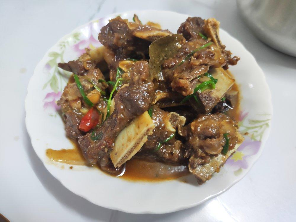 红烧牛排骨