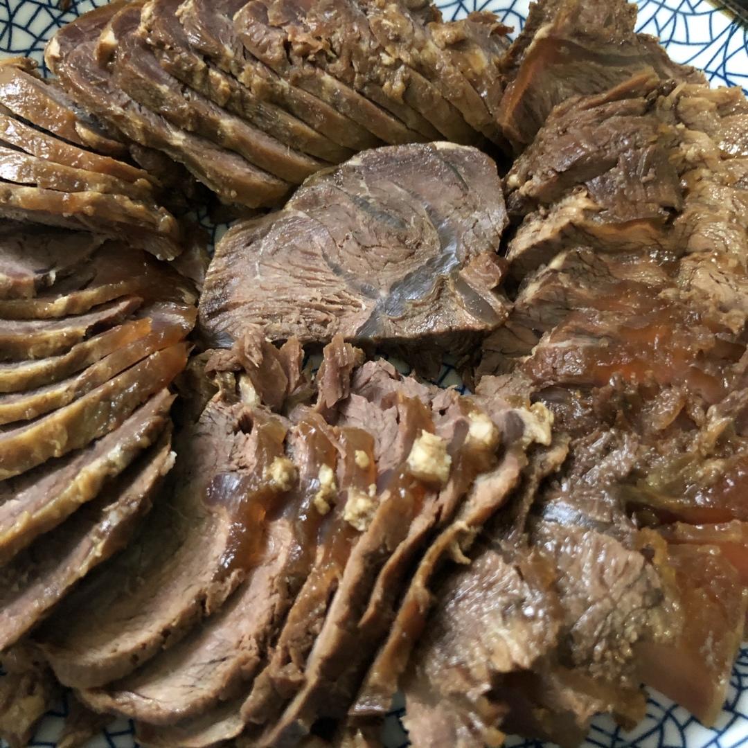 卤牛肉
