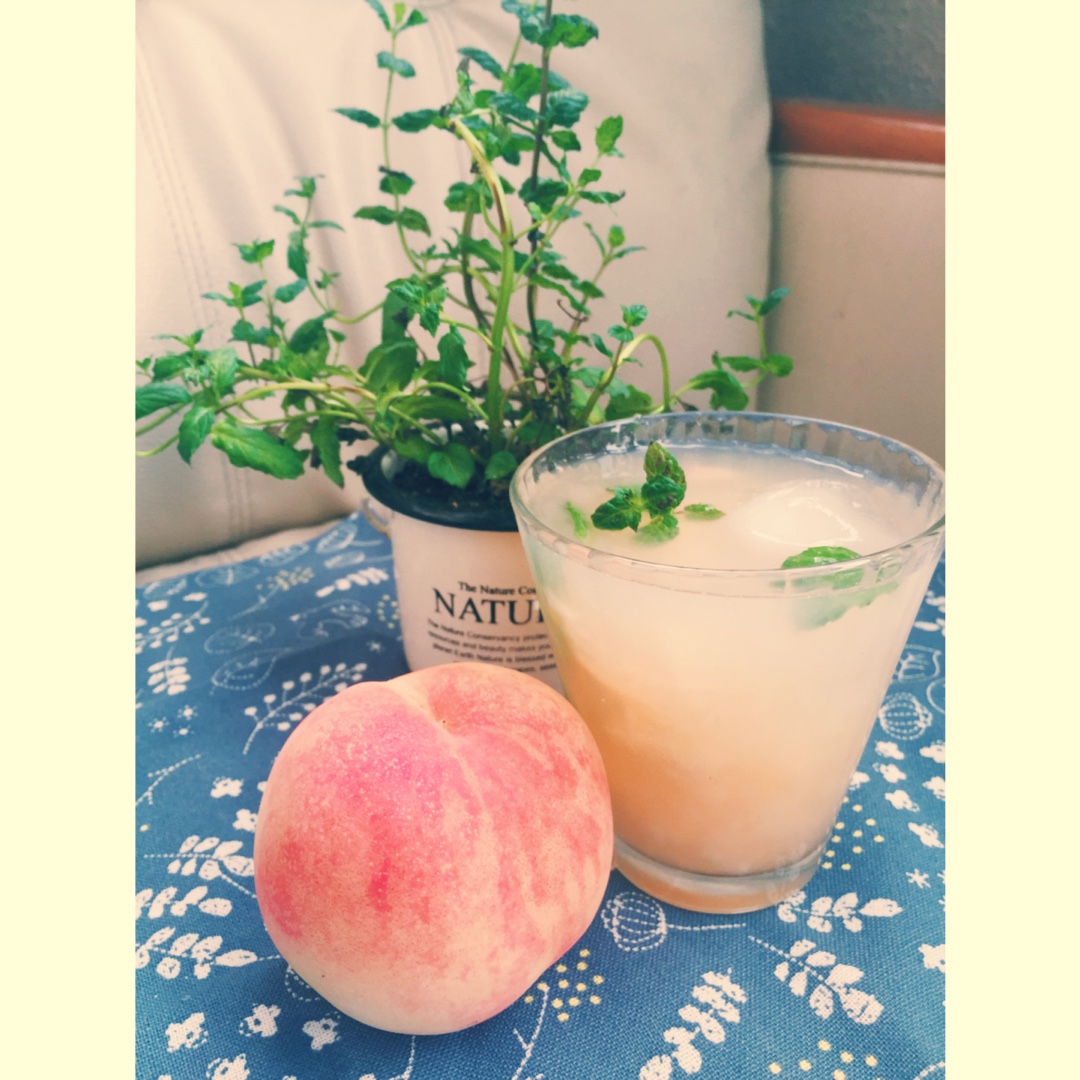 少女特饮蜜桃MOJITO鸡尾酒