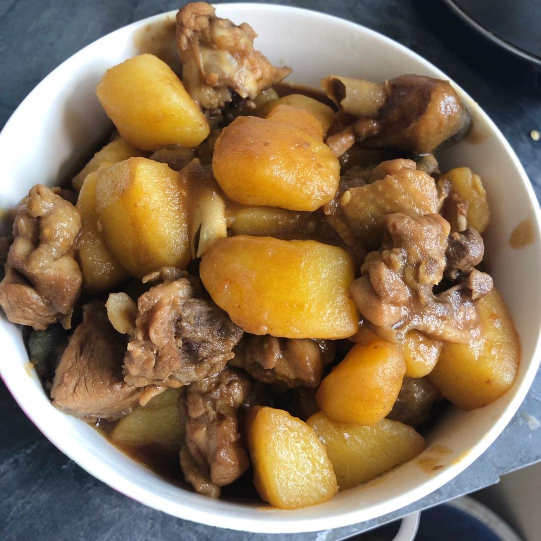 红烧鸡块炖土豆