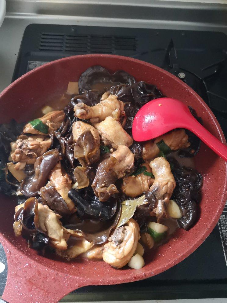 啤酒炖鸡，啤酒烧鸡，啤酒辣子鸡