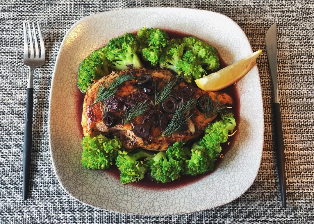 红酒莳萝煎鸡胸