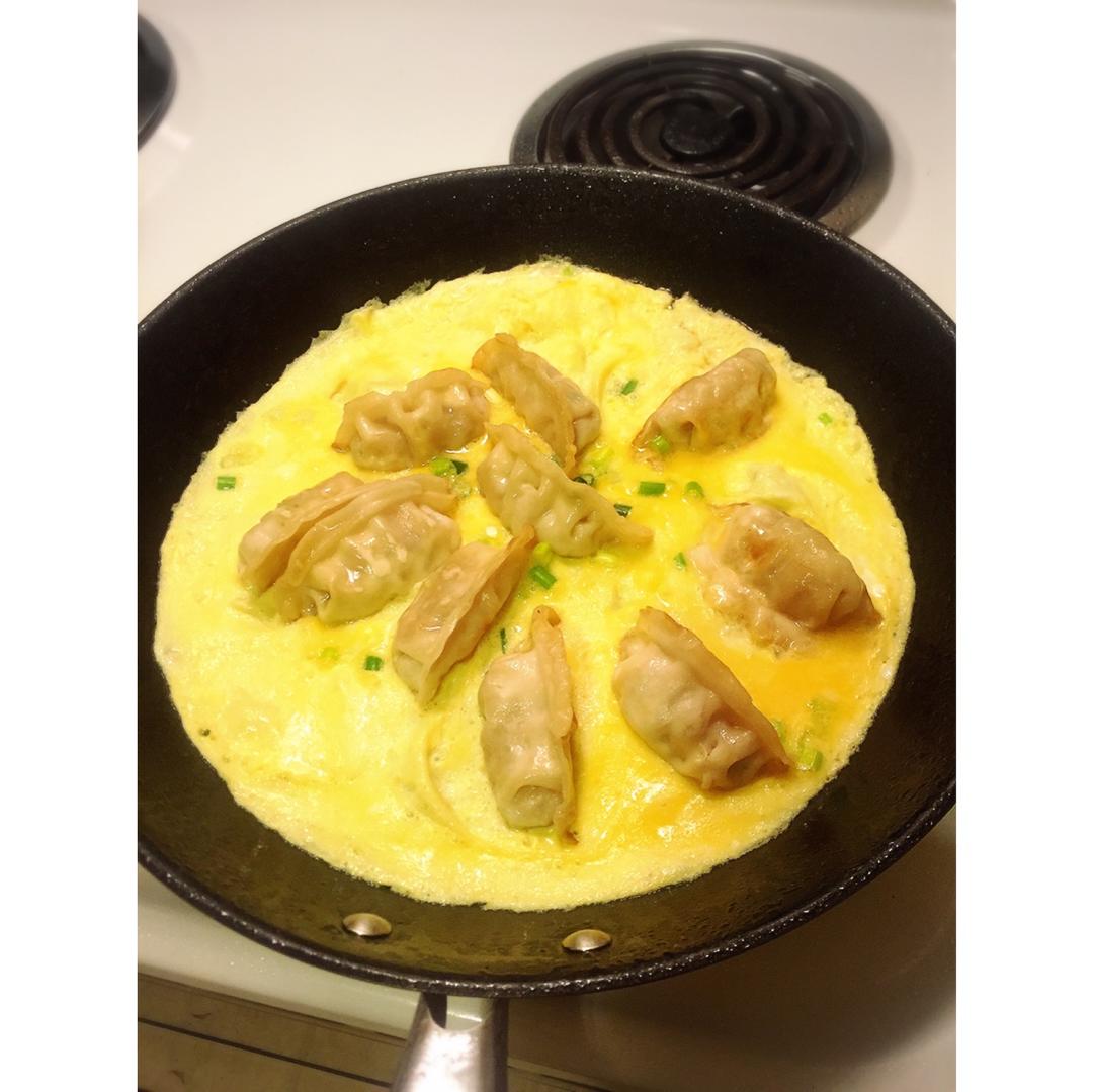 蛋抱煎饺（速冻饺）