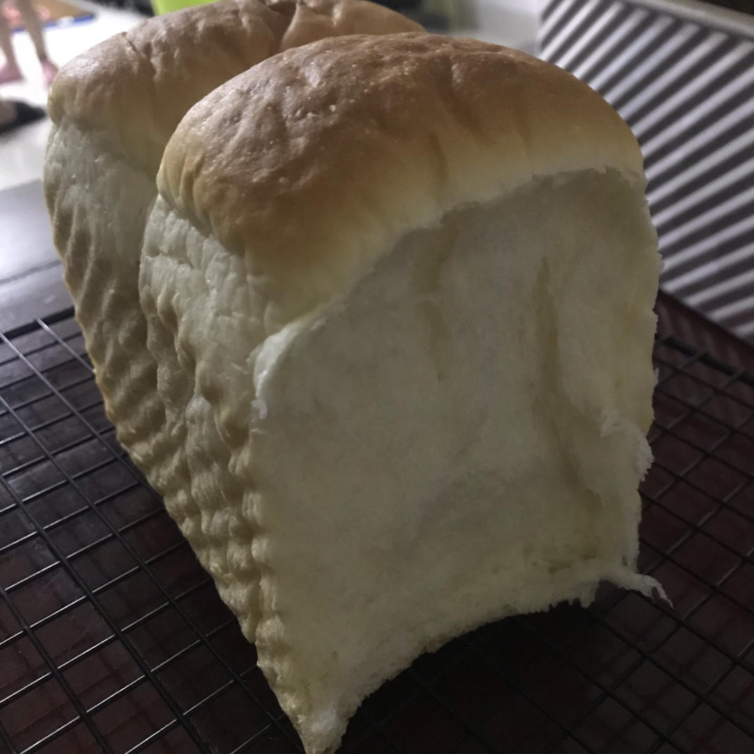 超柔牛奶棉花吐司（最详细的吐司食谱）