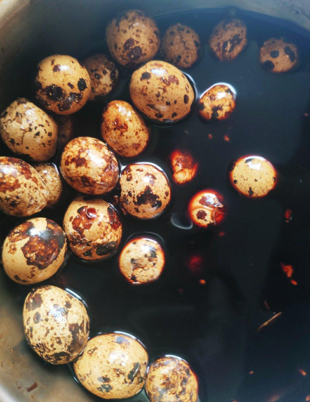 好吃到停不下来的会流黄的卤鸡蛋