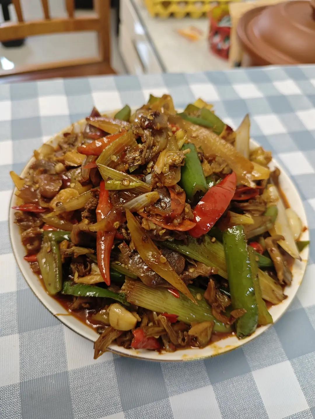爆炒香辣鸭胗