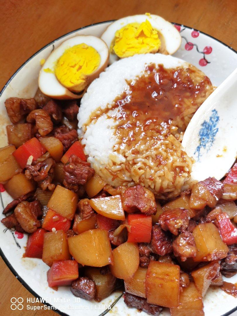 洋葱酥卤肉饭