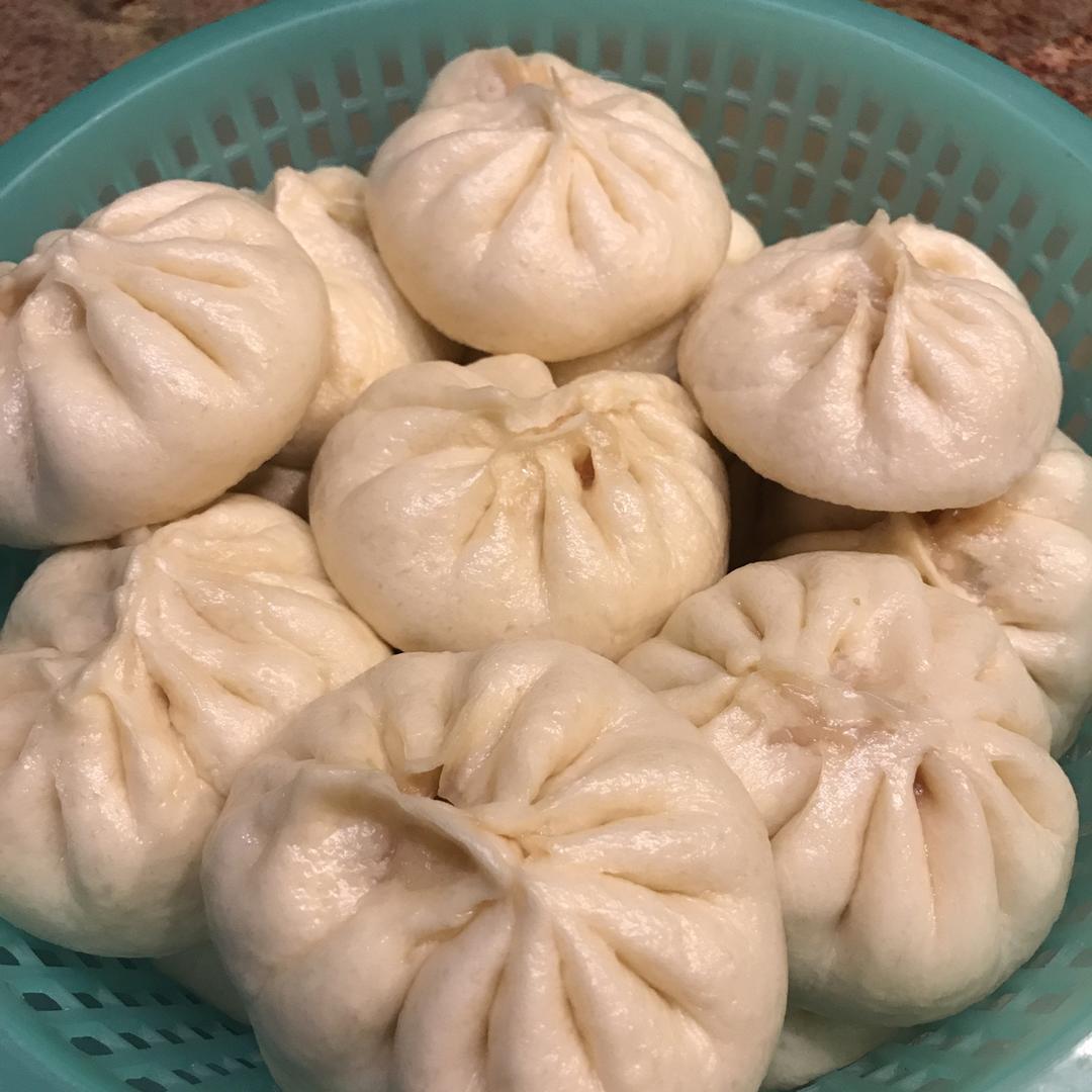 在美国东北人做的家庭手工肉馅大包子